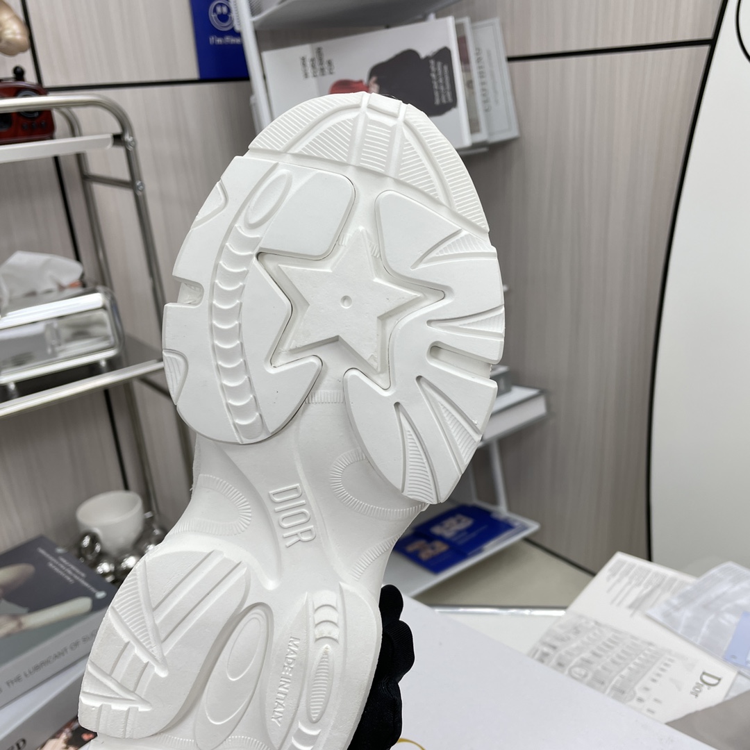 Dior D-wander velcro sneakers