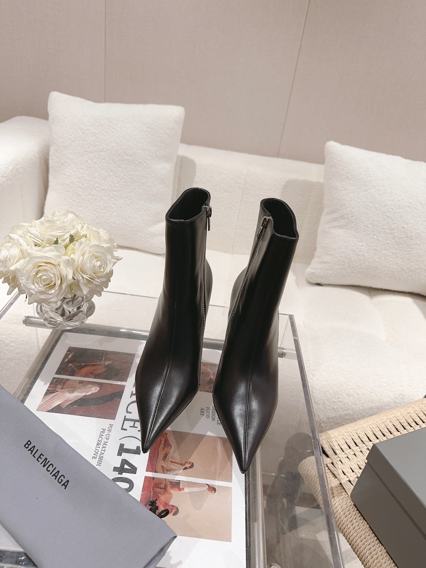 Balenciaga 2023/Pointed Toe Zip Boots
