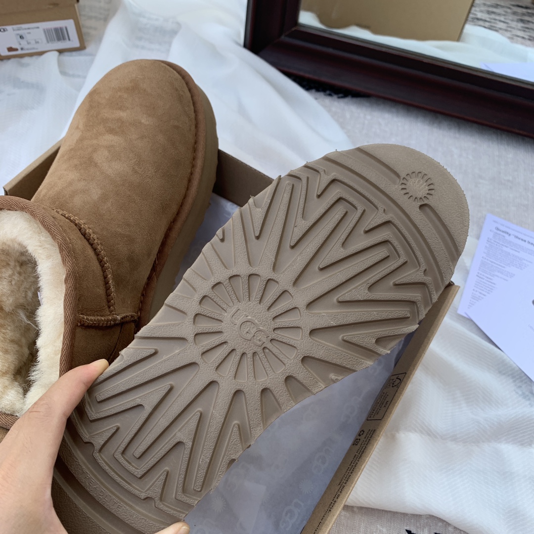ugg Snow boots