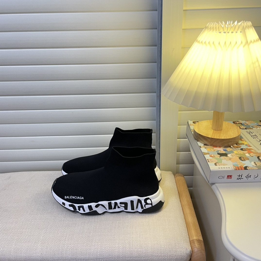 women knitted sock boots