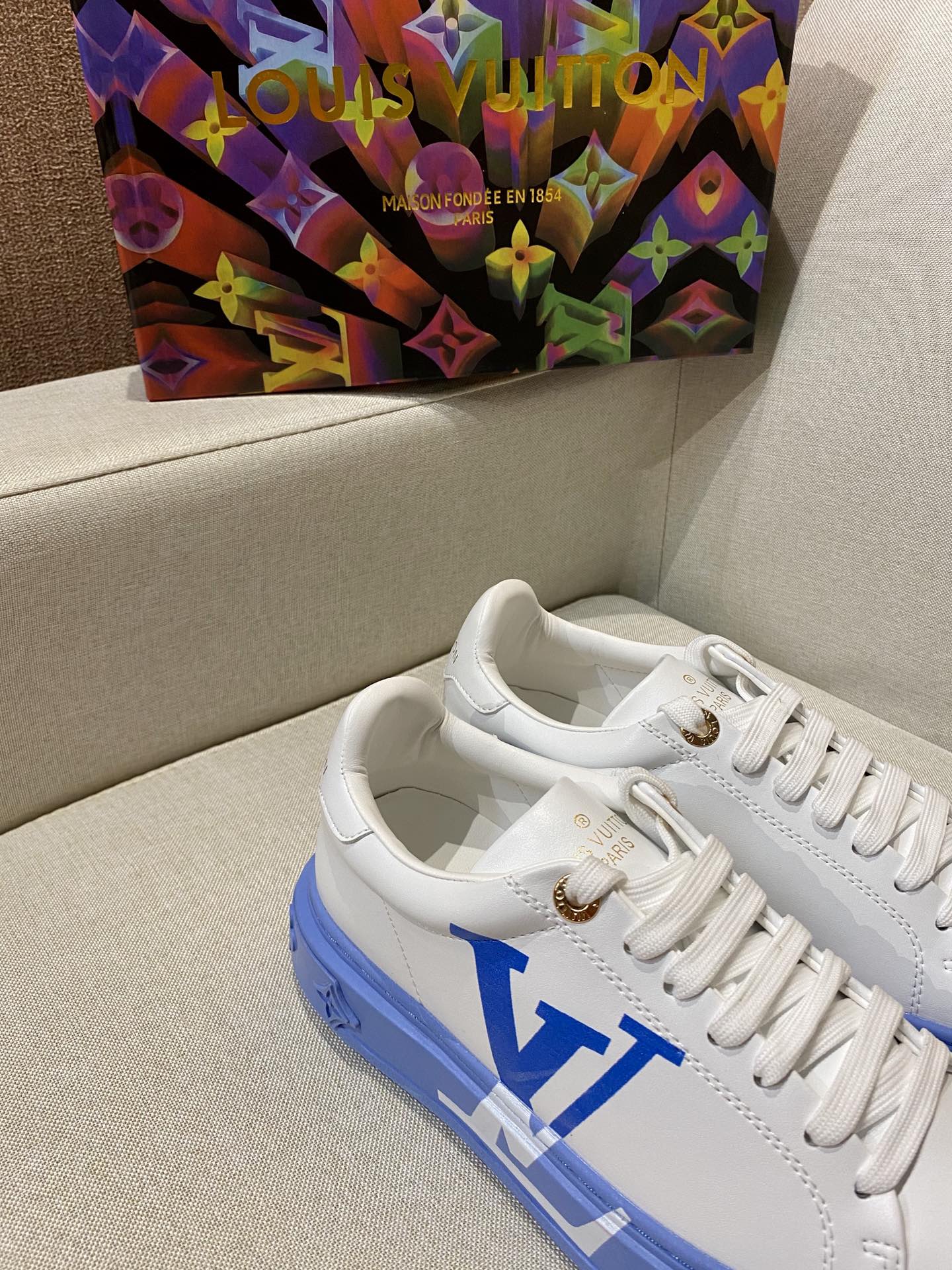 L designWomen Lace Up Leather Flat Sneakers