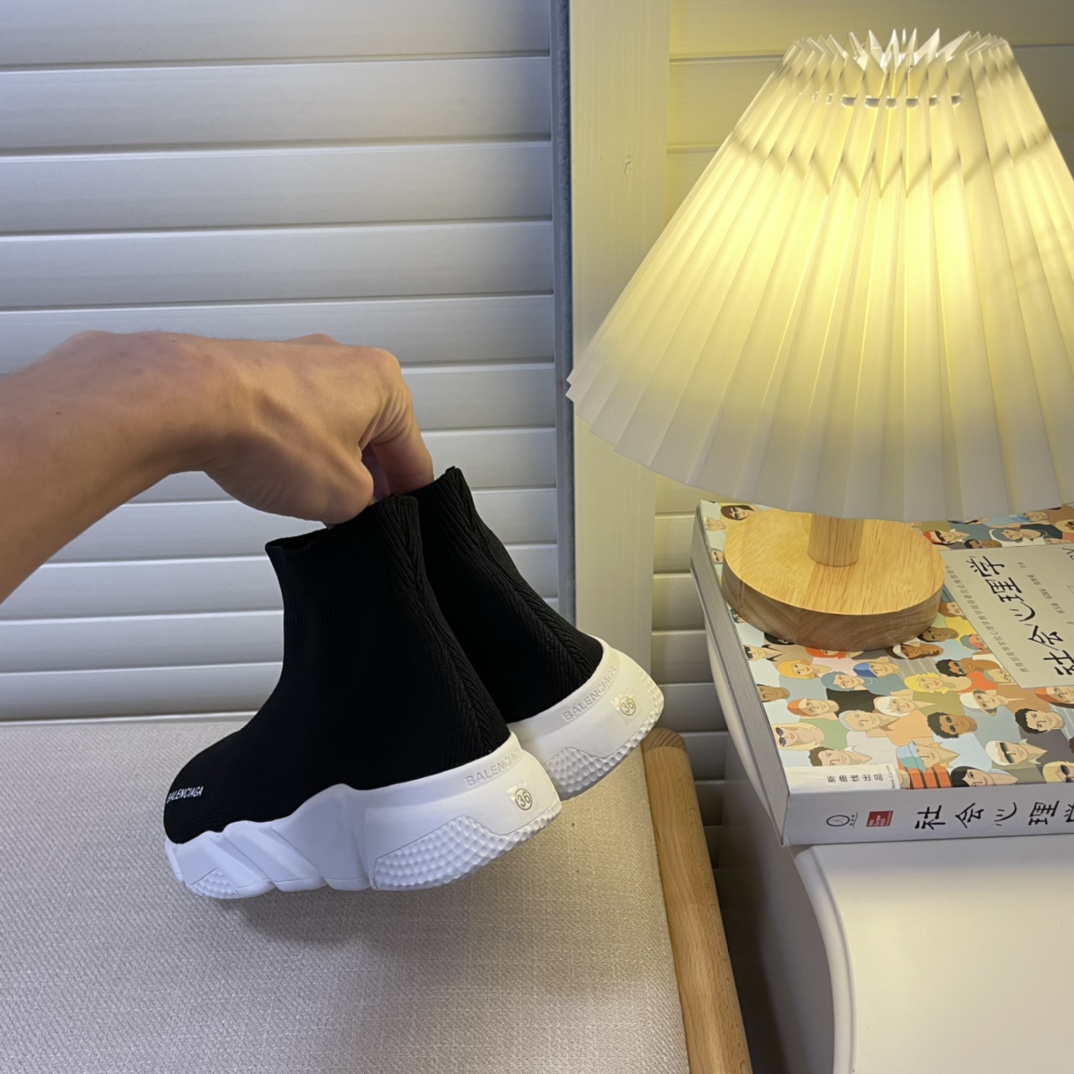 women knitted sock boots