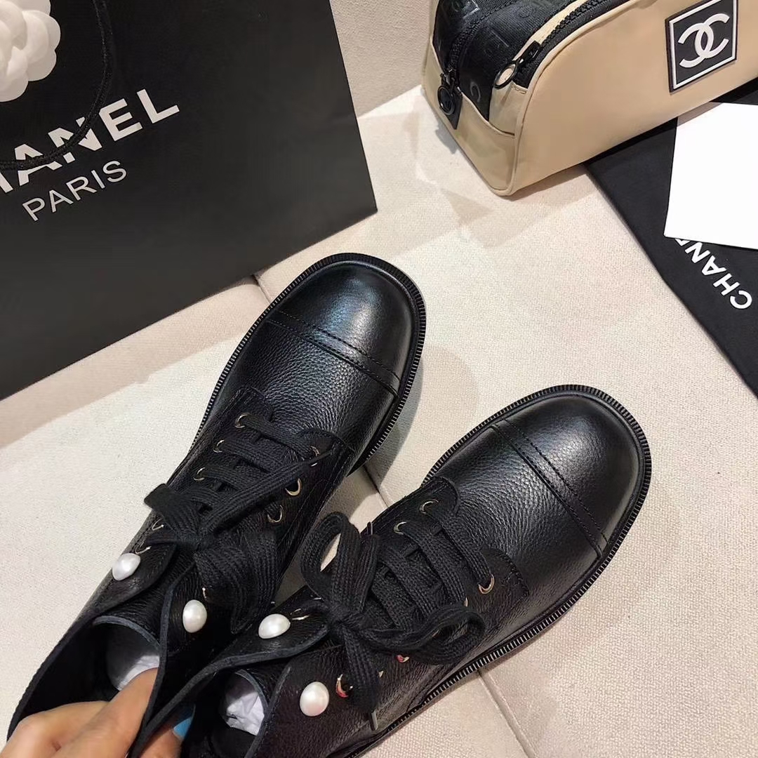 C design 's new Pearl Martin Boots