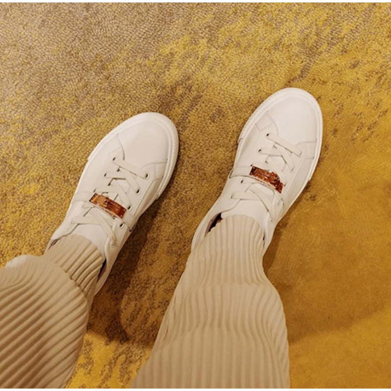 Herm猫s Women Metal Buckle Sneakers