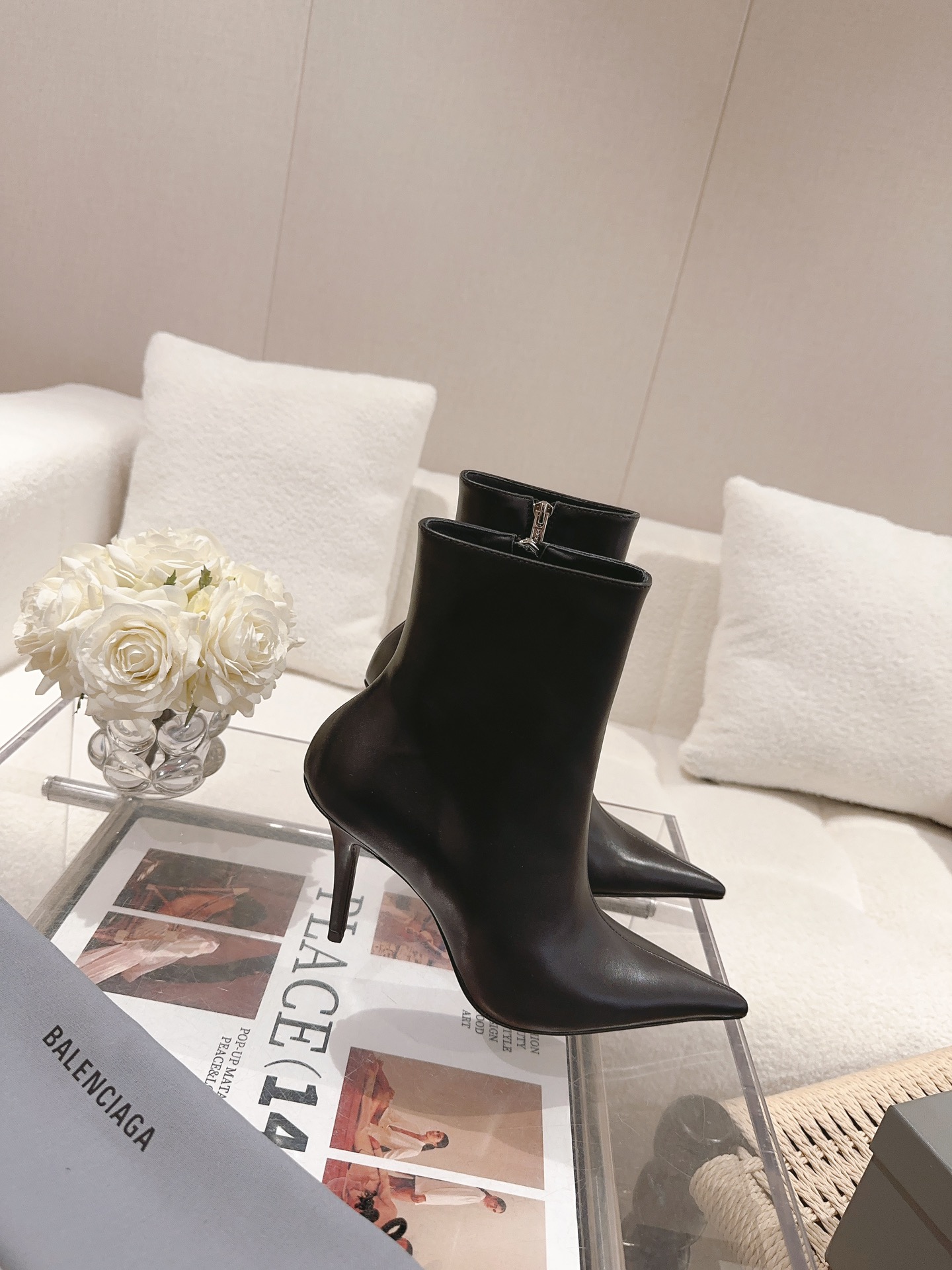 Balenciaga 2023/Pointed Toe Zip Boots