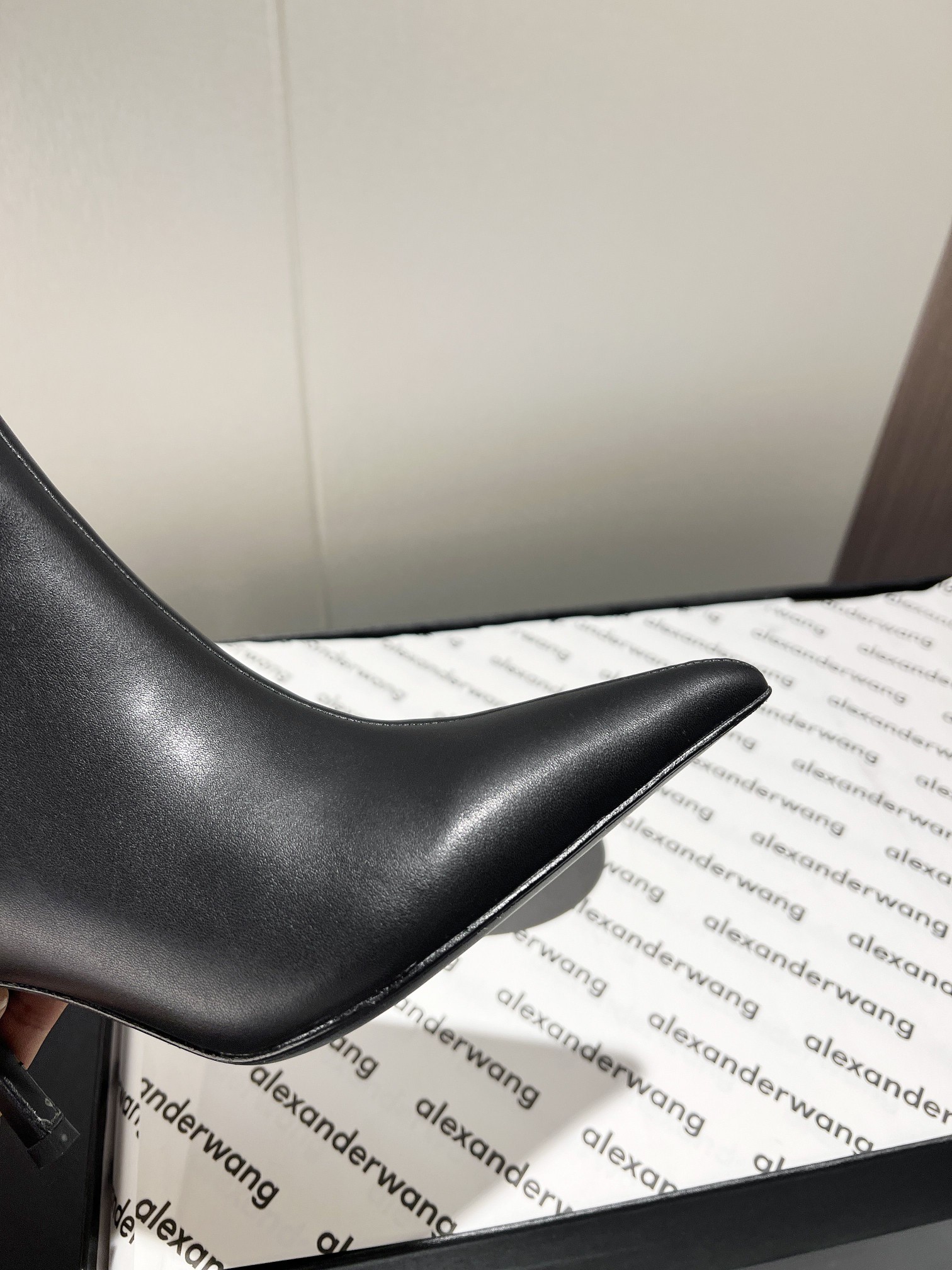 Alexandra. Wang 2023S Autumn/Winter New York Fashion Week Letter Heeled Boots