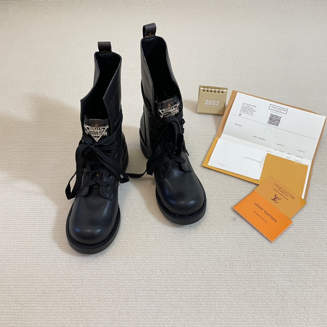 Louis Vuitton Classic lace-up mid-calf boots