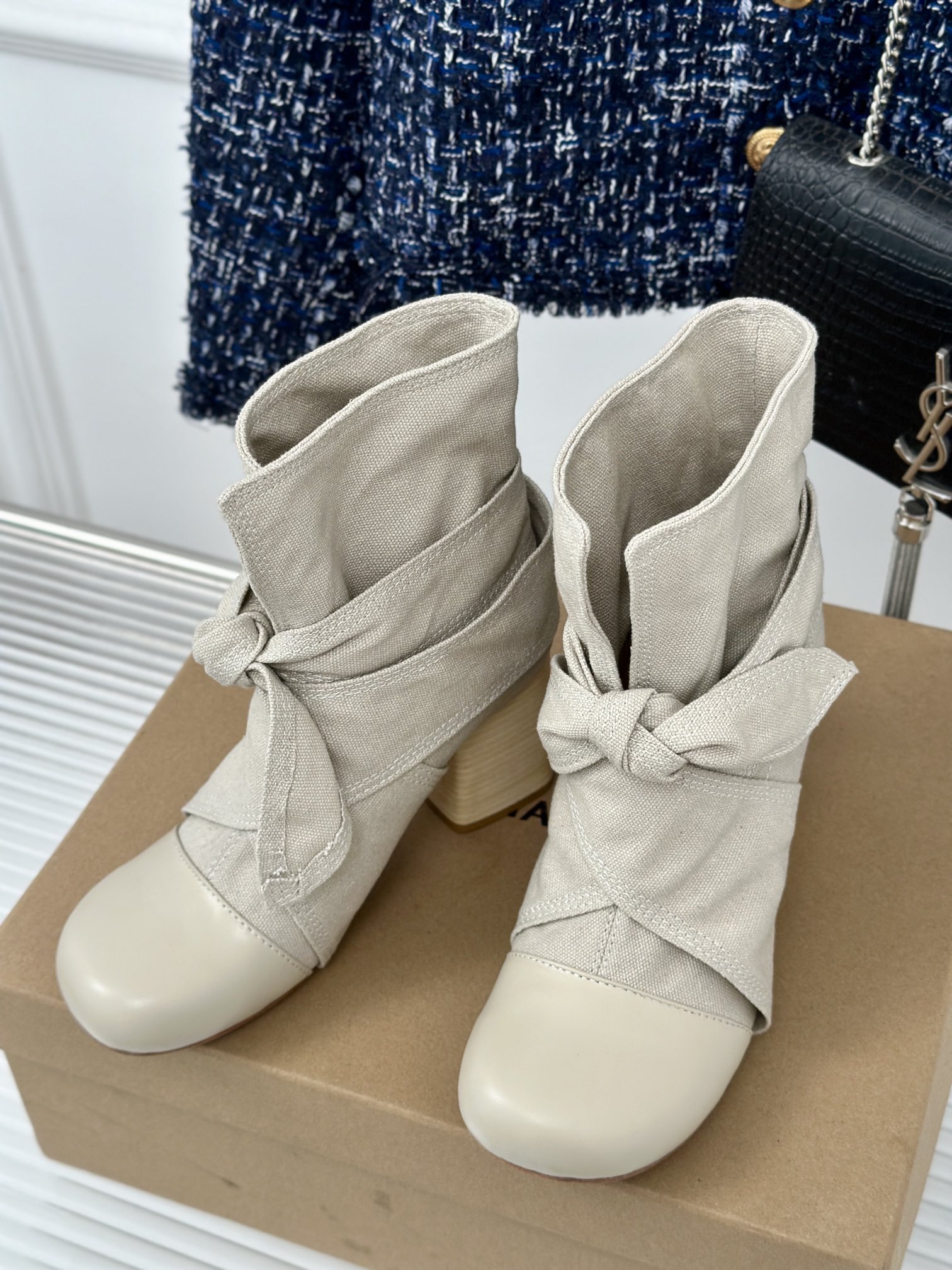 lemaire 24S autumn and winter new retro bow chunky heel boots