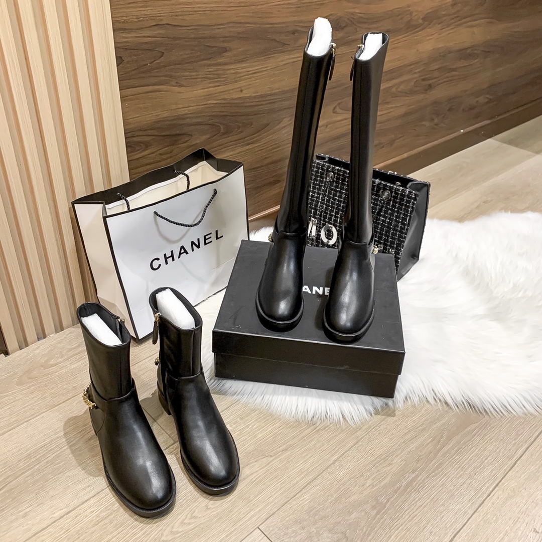 C design  new chain boots