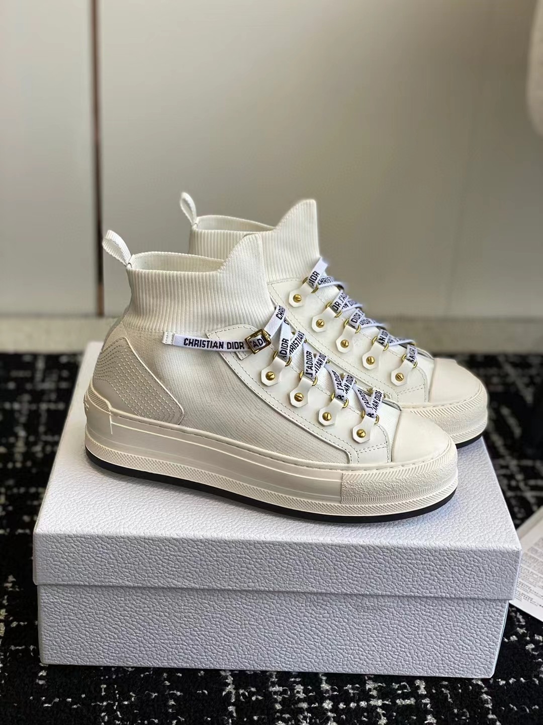 dior cd classic fly knit sneakers