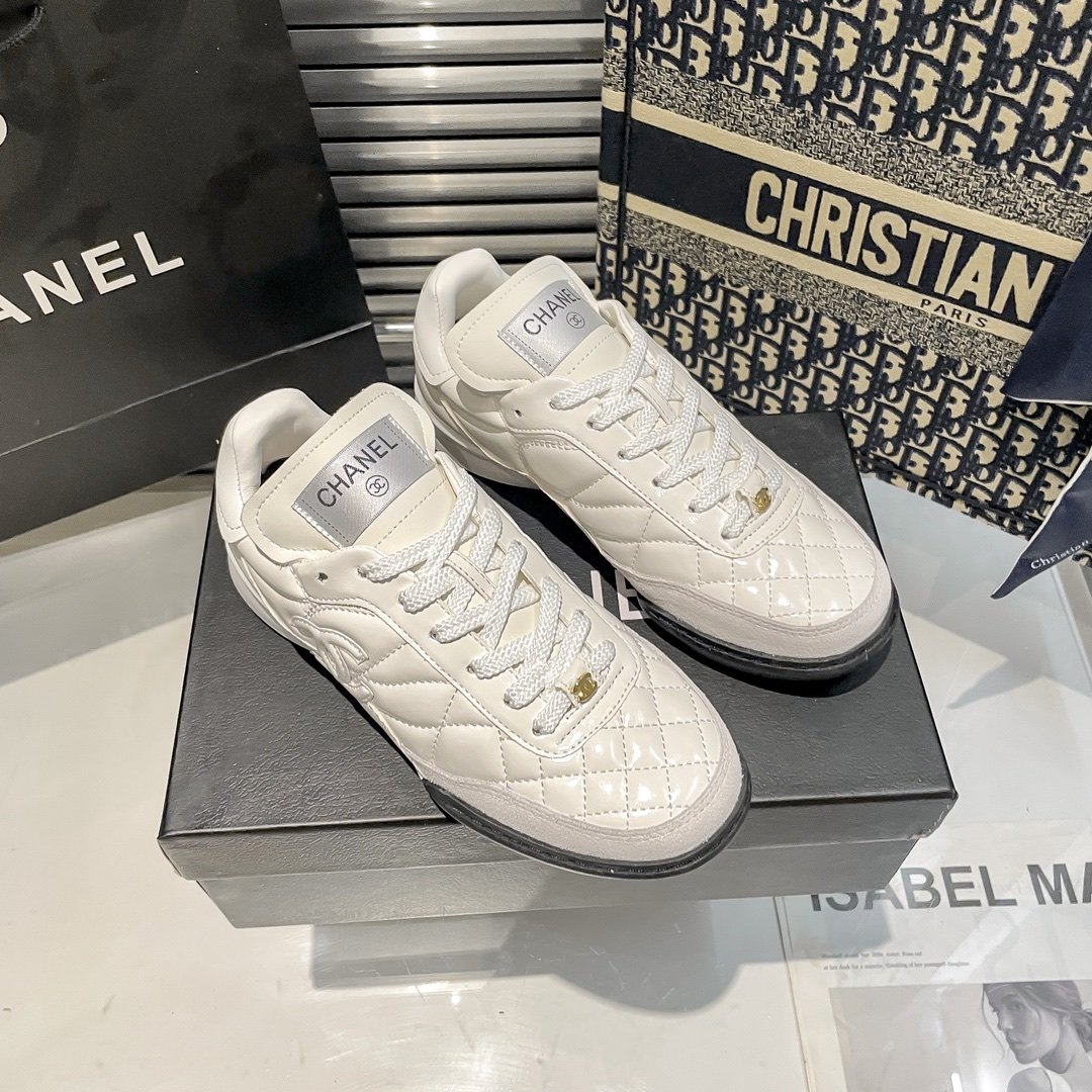 C design  new thick-soled non-slip sneakers