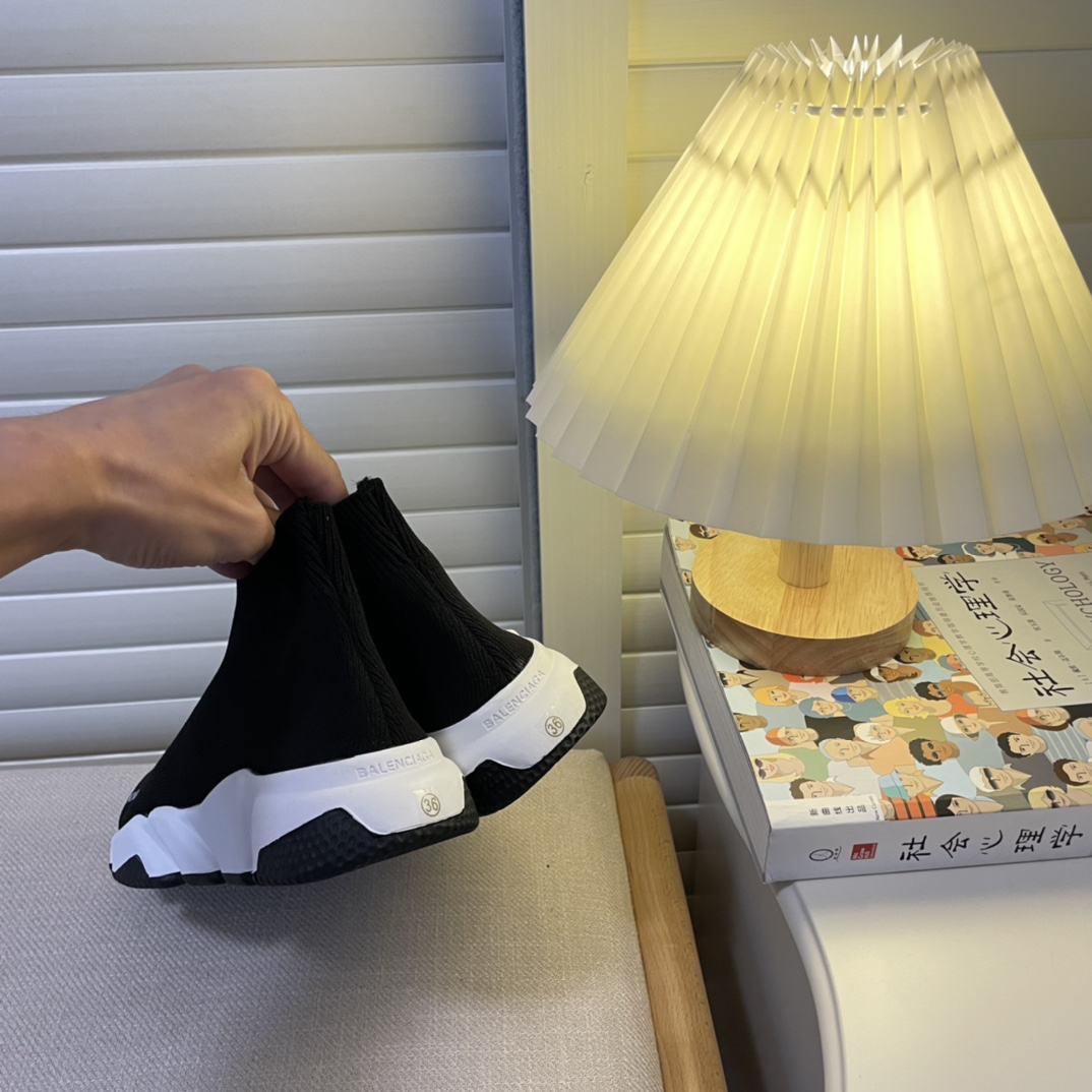 women knitted sock boots