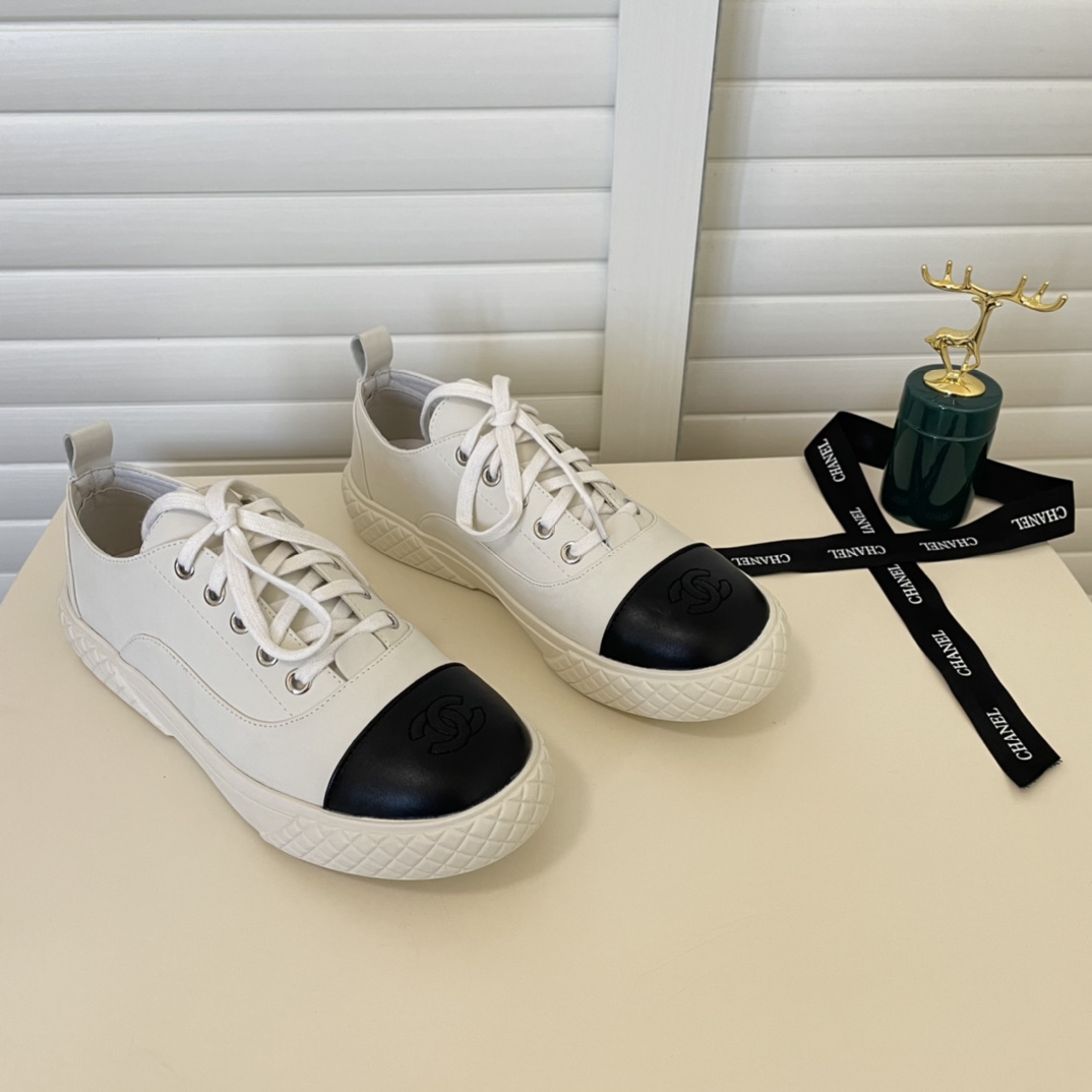 C design  Women Lace Up Flat Sneakers