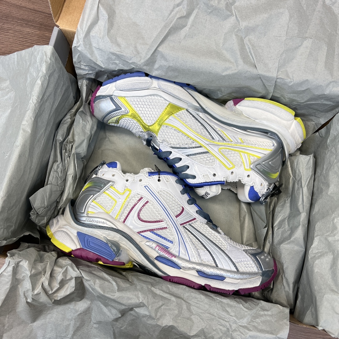 Balenciaga-Runner Sneakers
