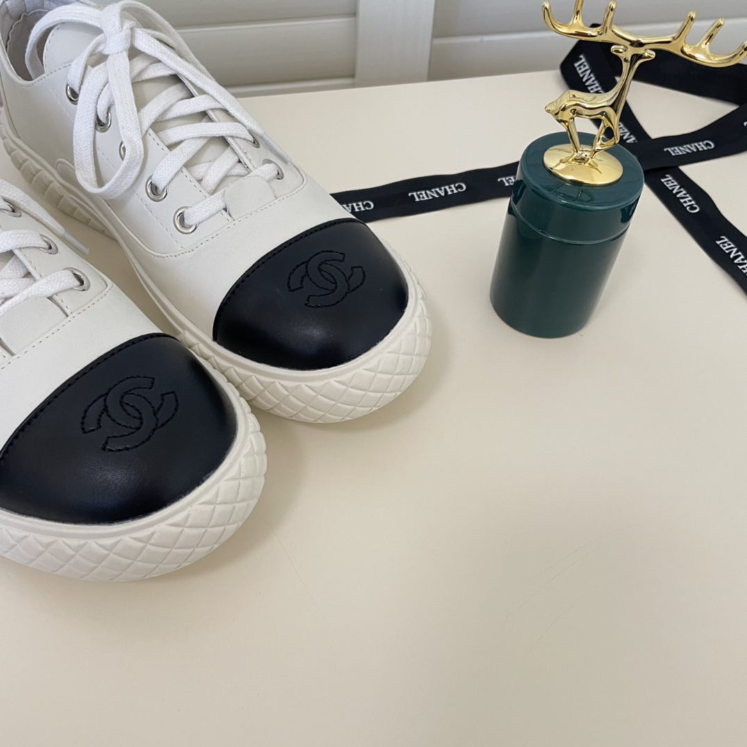 C design  Women Lace Up Flat Sneakers