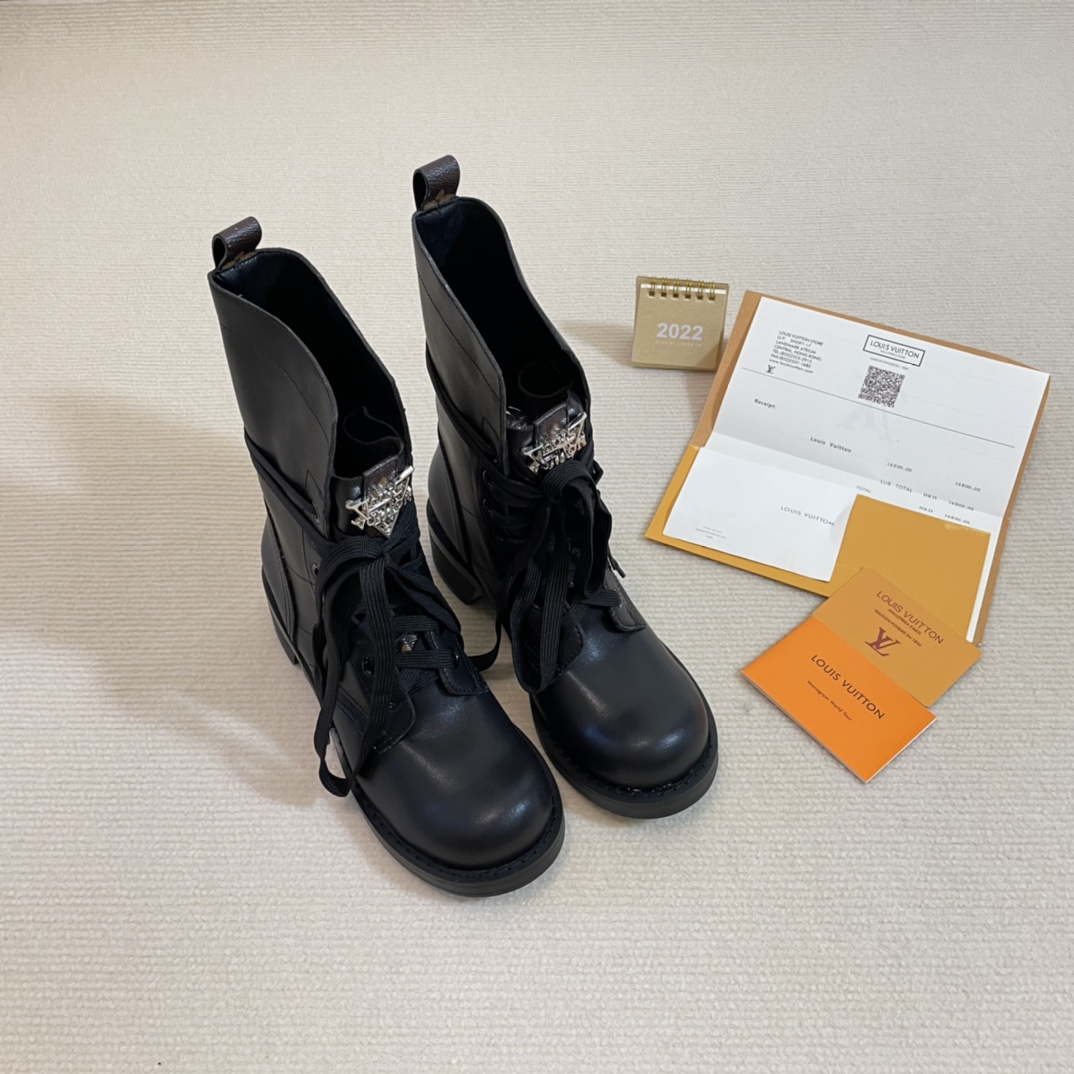 Louis Vuitton Classic lace-up mid-calf boots