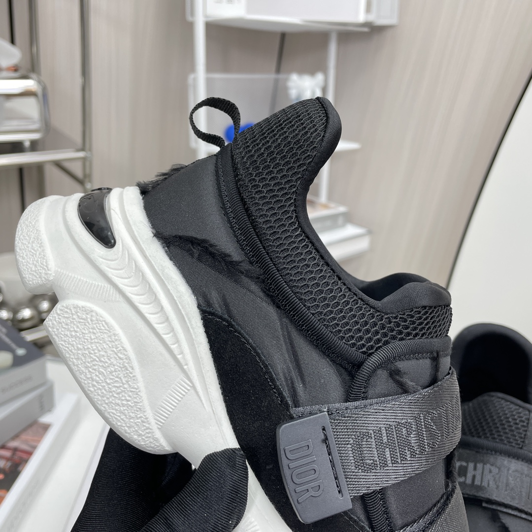 Dior D-wander velcro sneakers