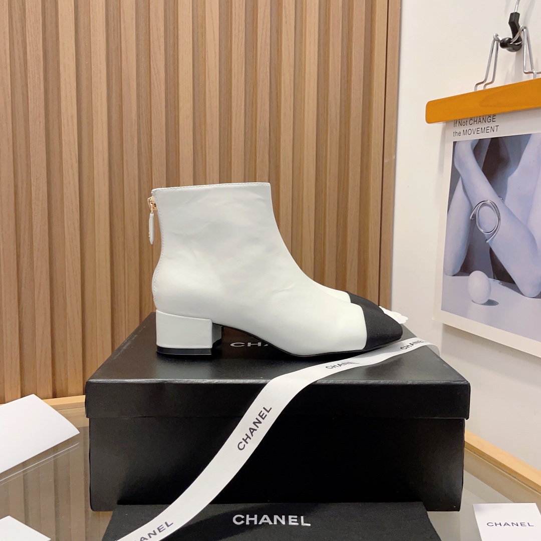 C design  back zipper short boots