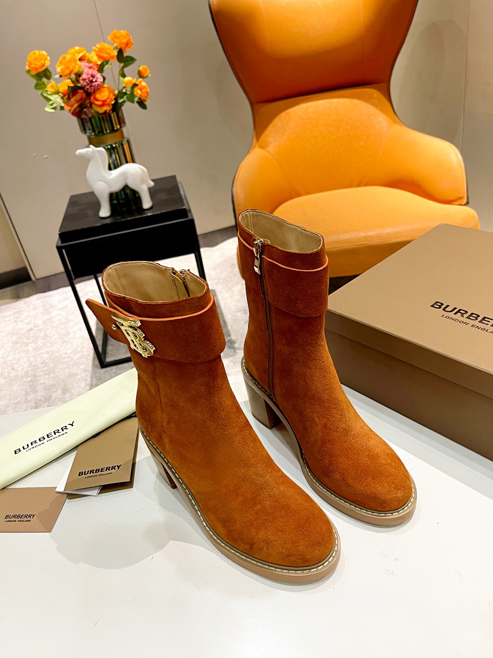 Burberry Women's Chunky Heel Short Boots 35-41