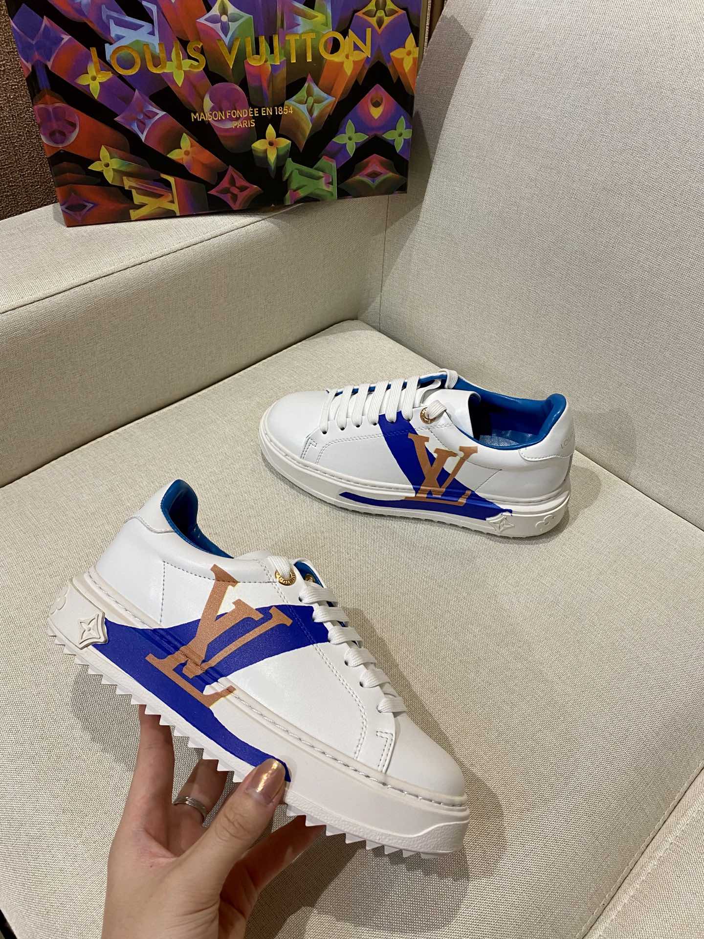 L designWomen Lace Up Leather Flat Sneakers