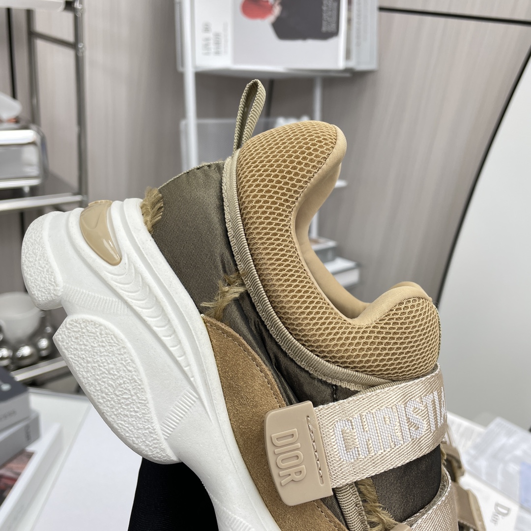 Dior D-wander velcro sneakers