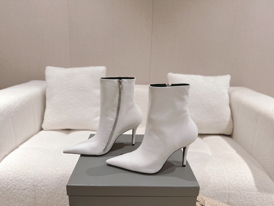 Balenciaga 2023/Pointed Toe Zip Boots