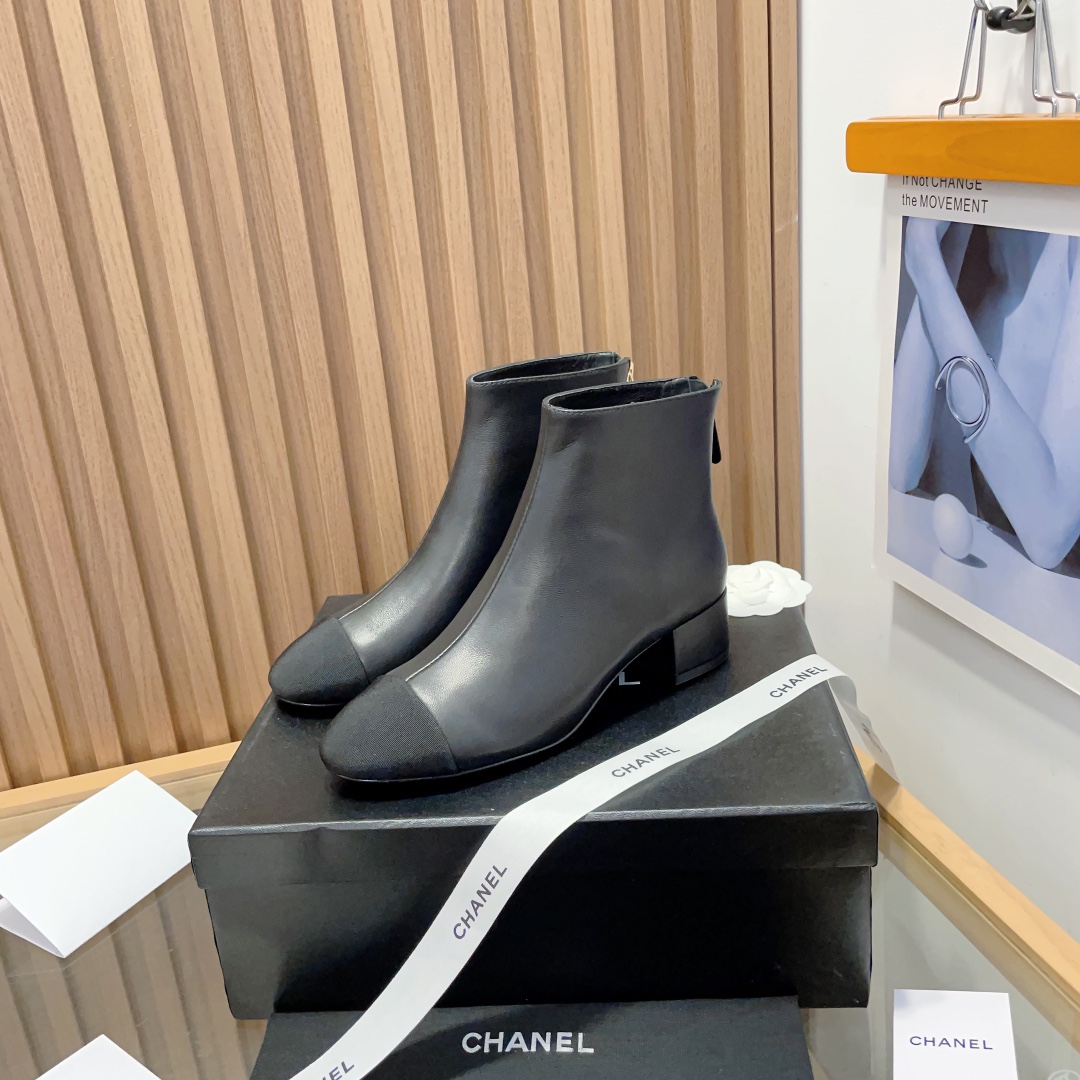 C design  back zipper short boots