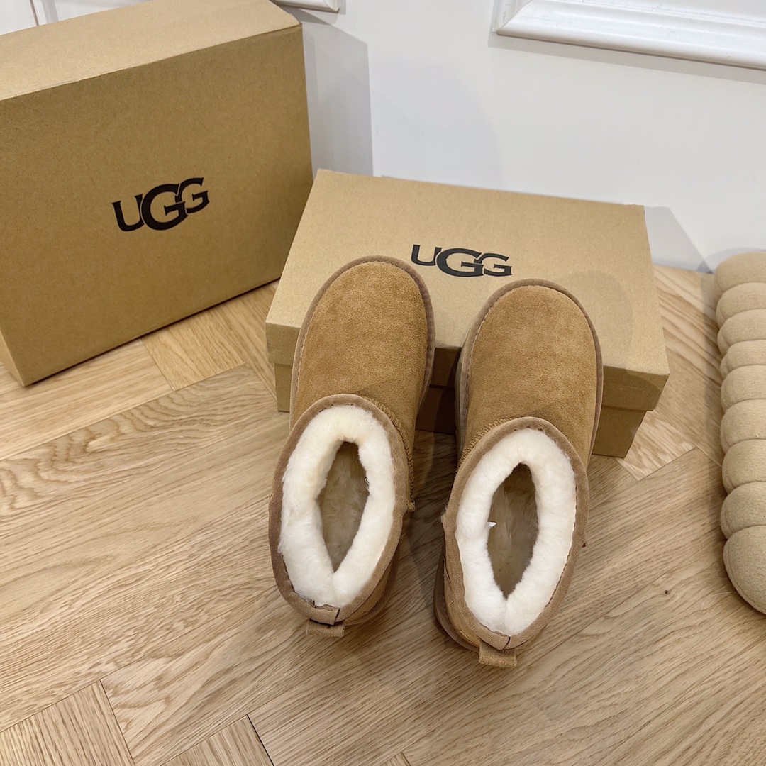ugg Snow boots