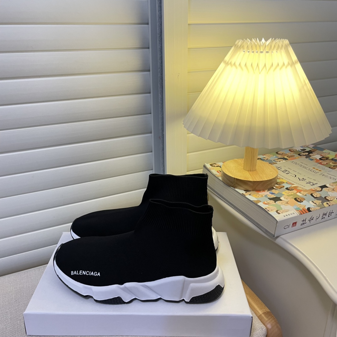 women knitted sock boots