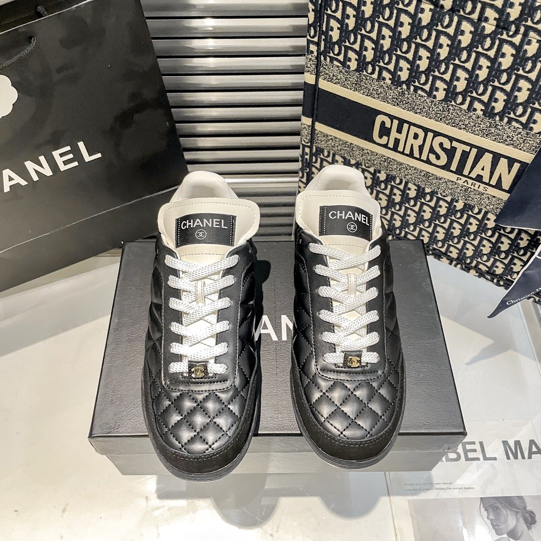 C design  new thick-soled non-slip sneakers