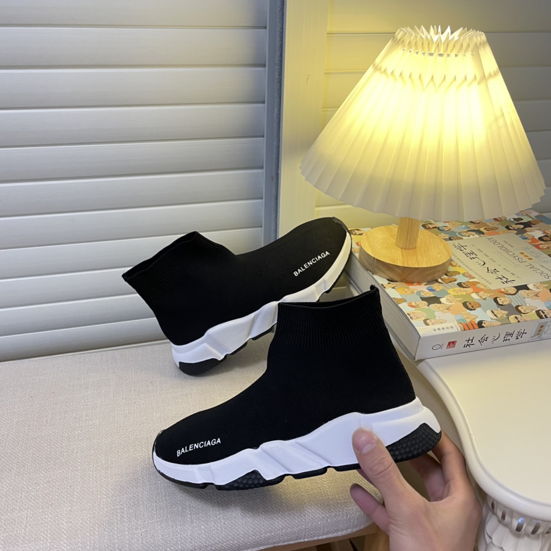 women knitted sock boots