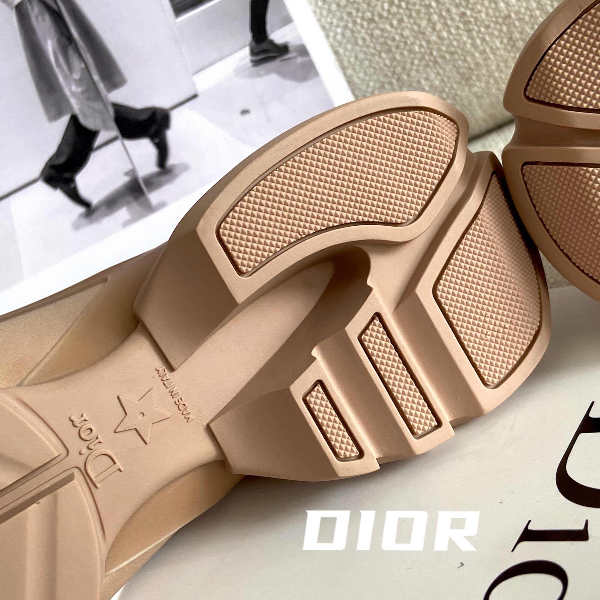 Dior new thick bottom sneakers casual shoes