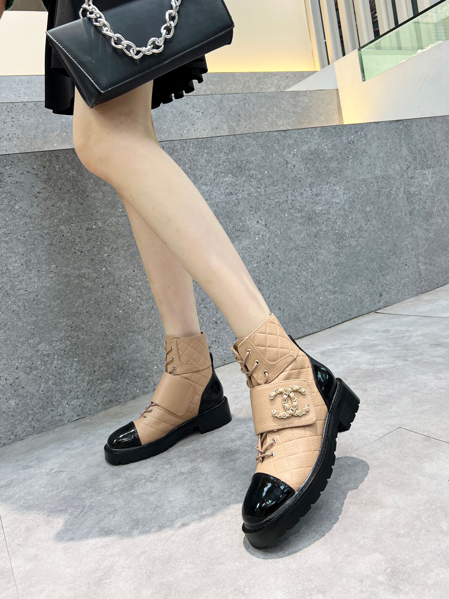 C design  ankle boots