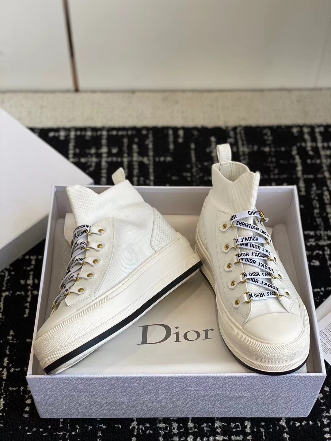 dior cd classic fly knit sneakers