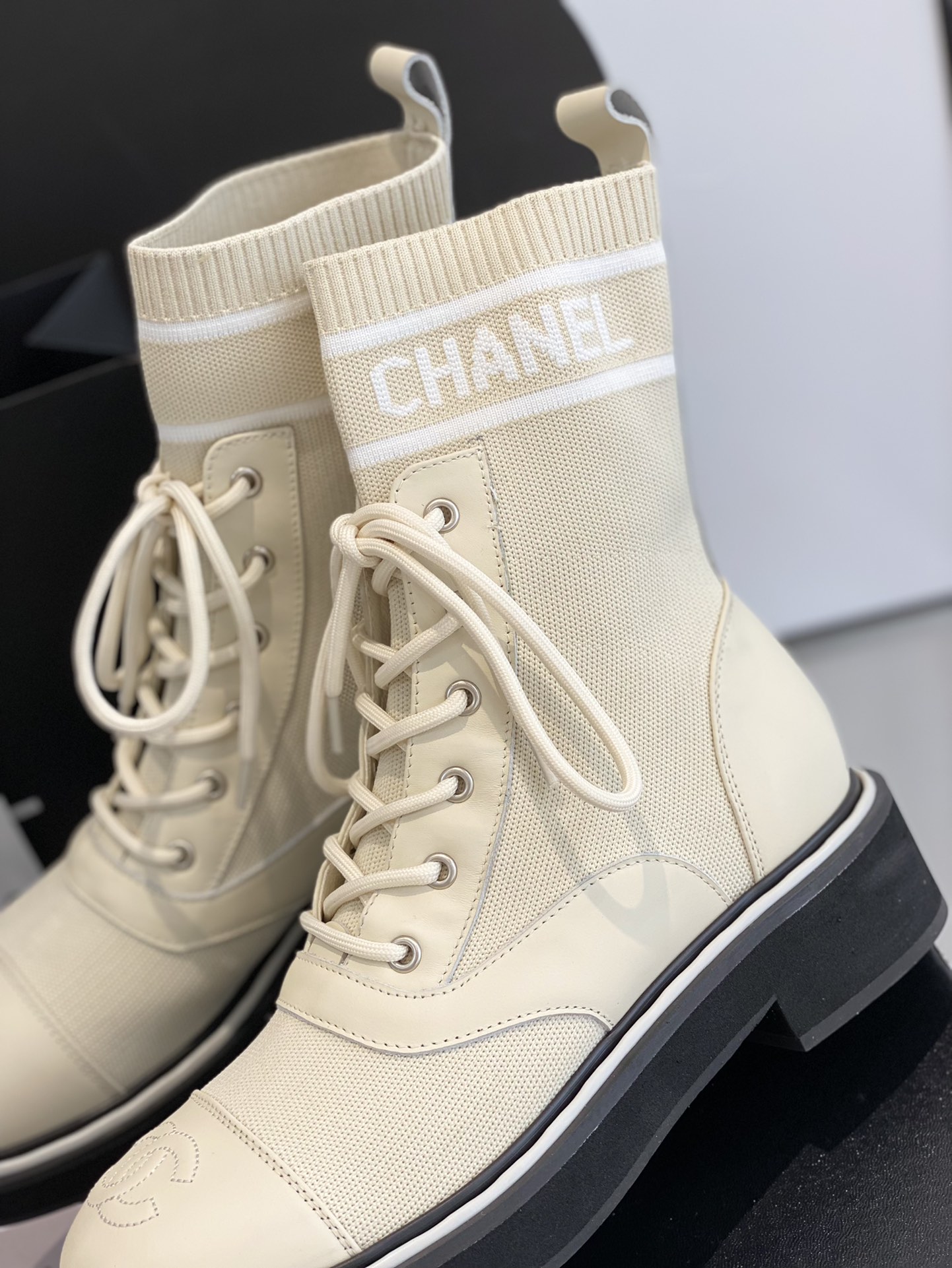 C design  runway model boots!