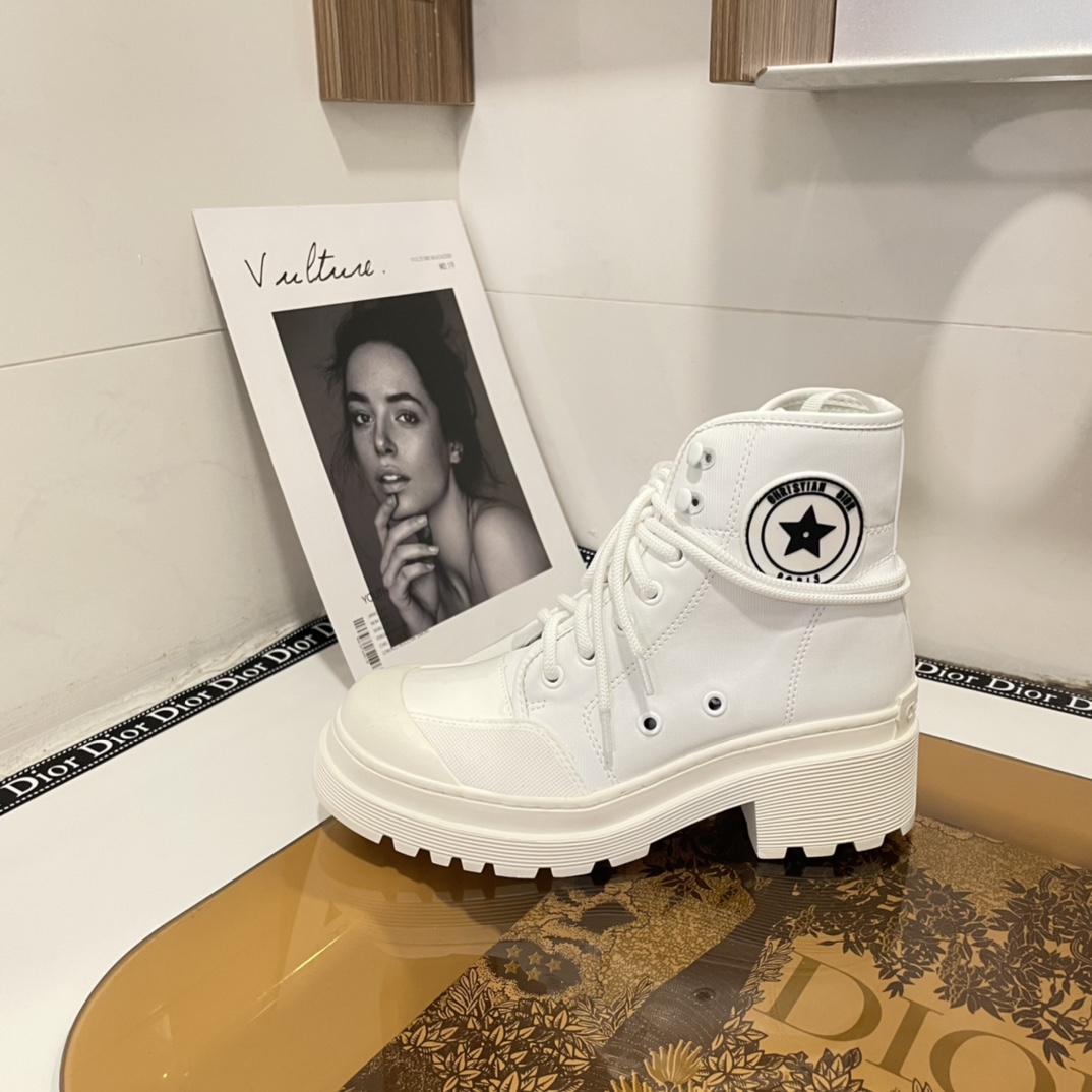 Christian Dior Paris thick sole Martin boots