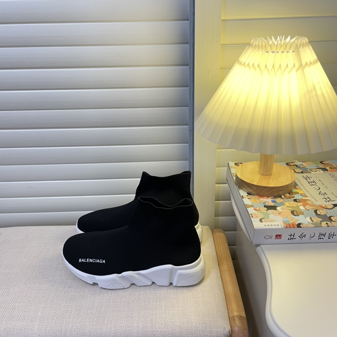 women knitted sock boots