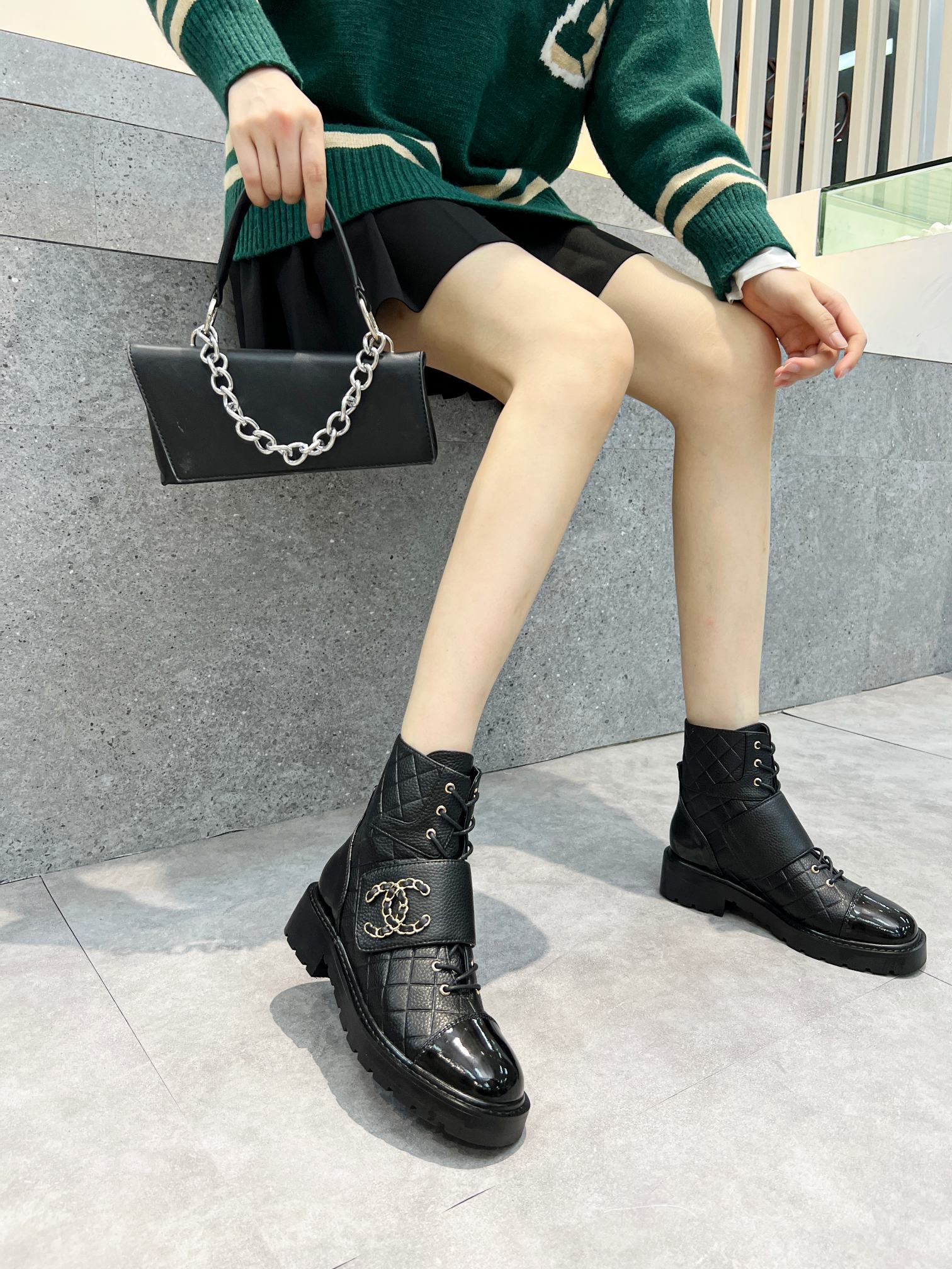 C design  ankle boots