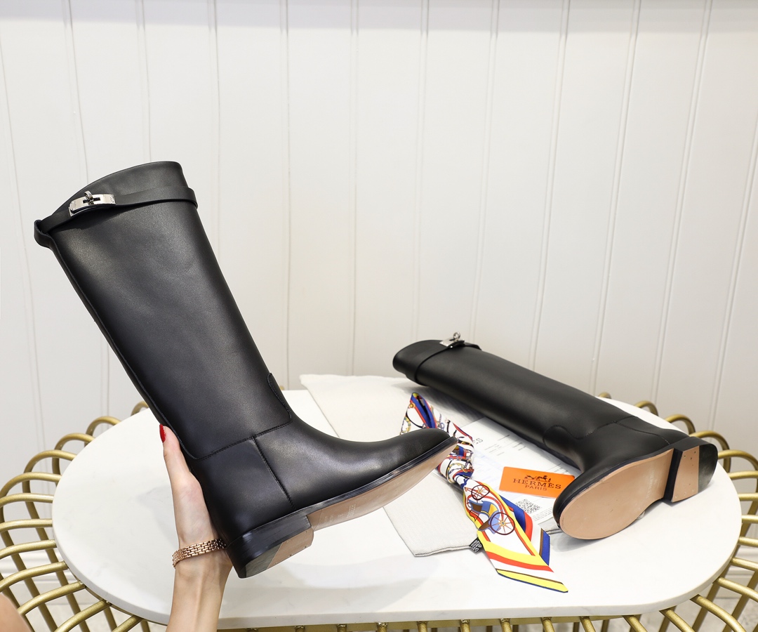 H design classic leather boots