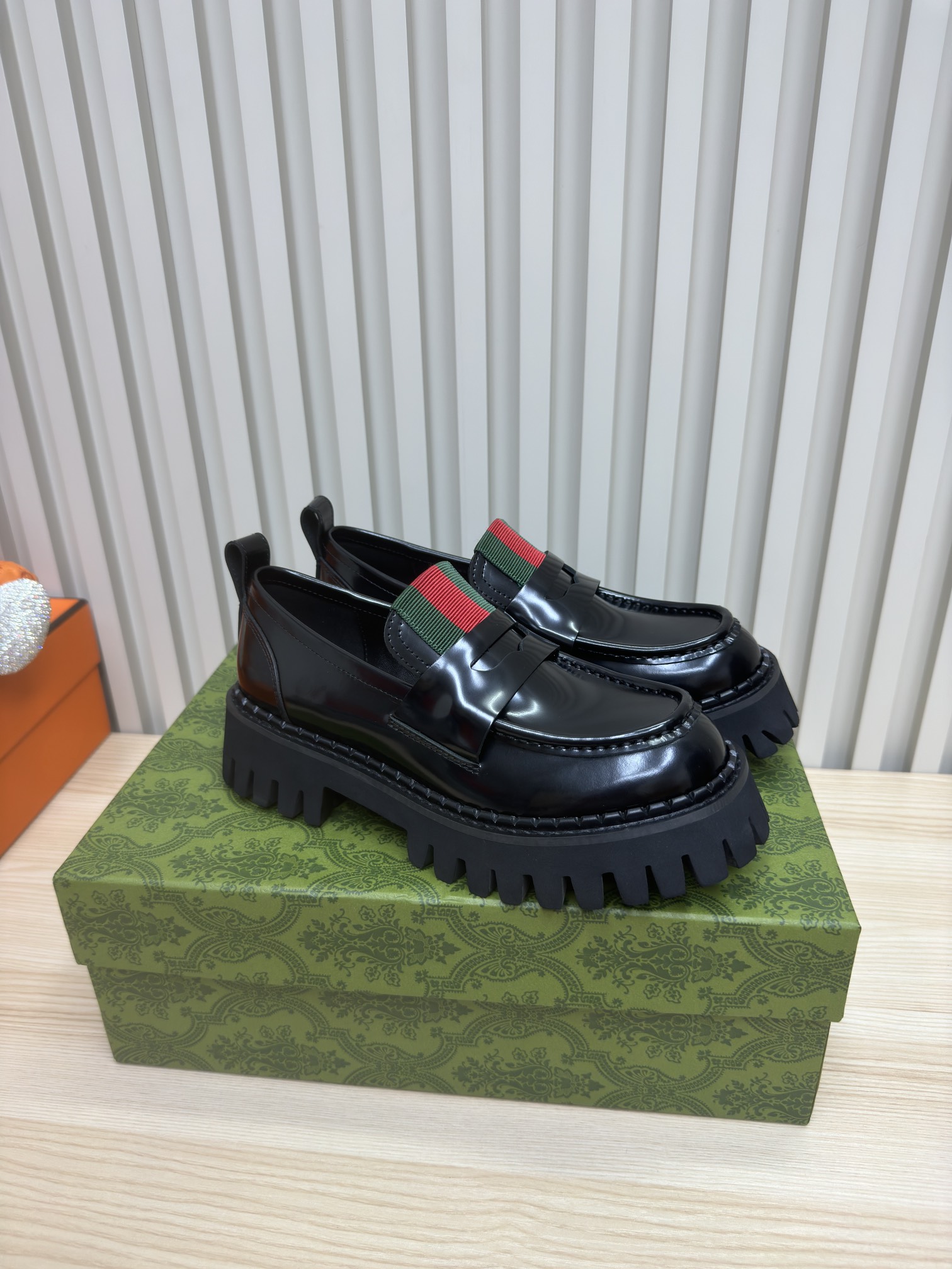 GUCCI&I Women's patent leather lace loafers Women's braided ankle boots