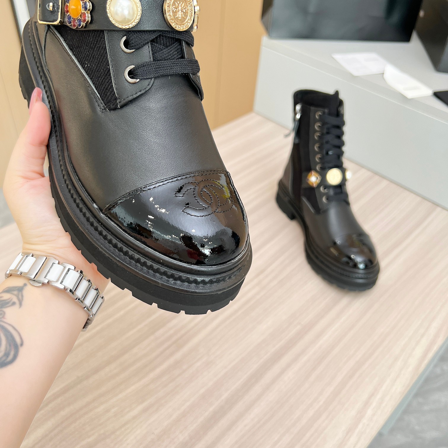 C design  Exclusive Premiere 8