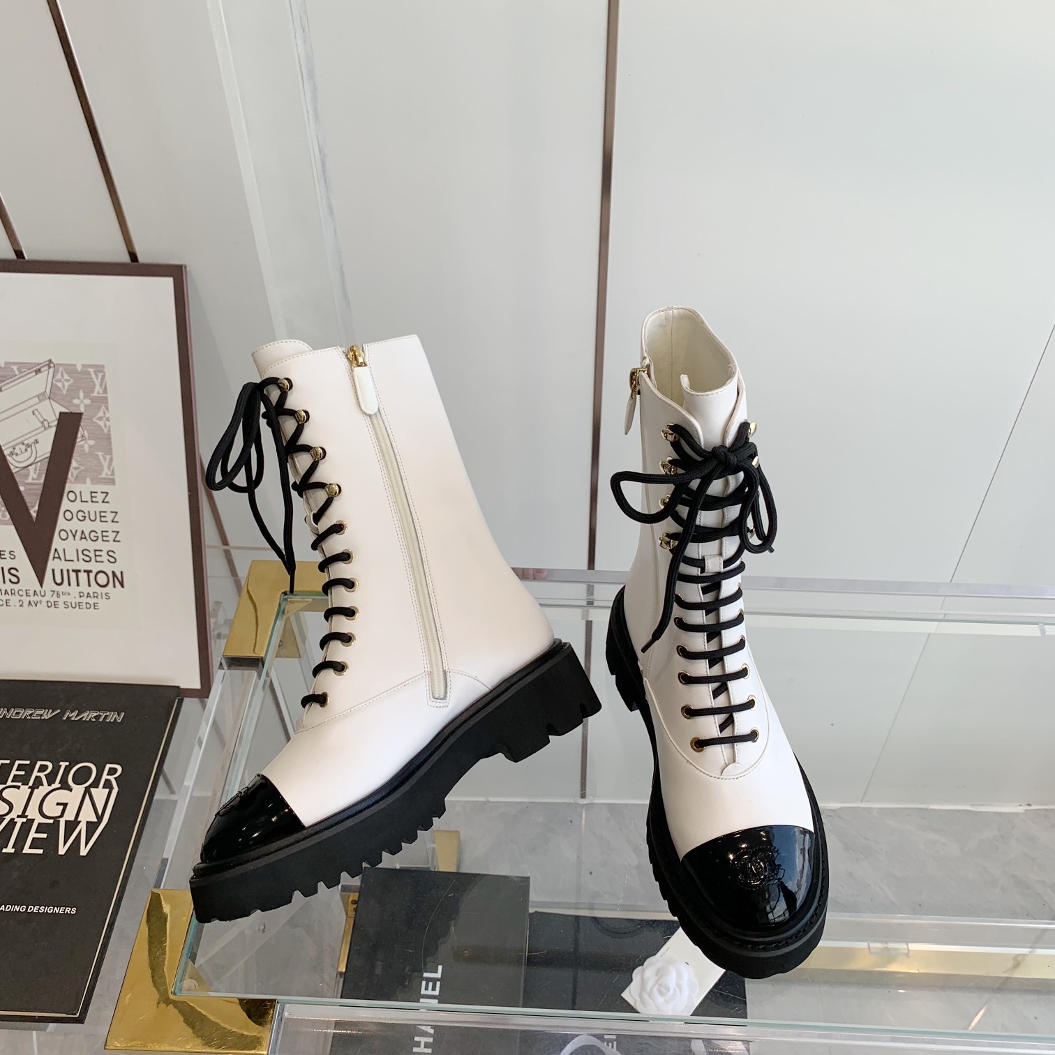 C design 's latest top-of-the-line version for autumn and winter leather boots