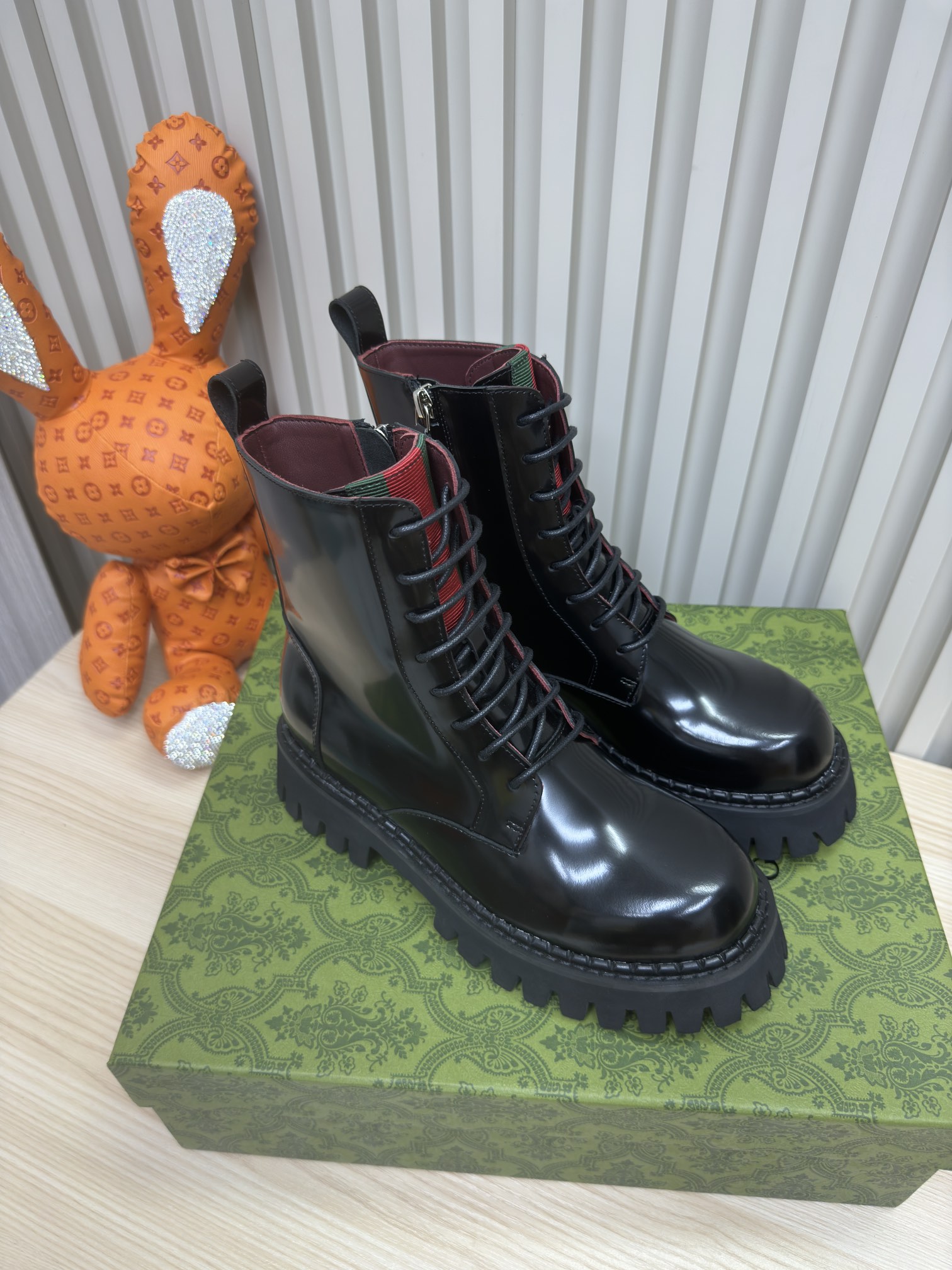 GUCCI&I Women's patent leather lace loafers Women's braided ankle boots