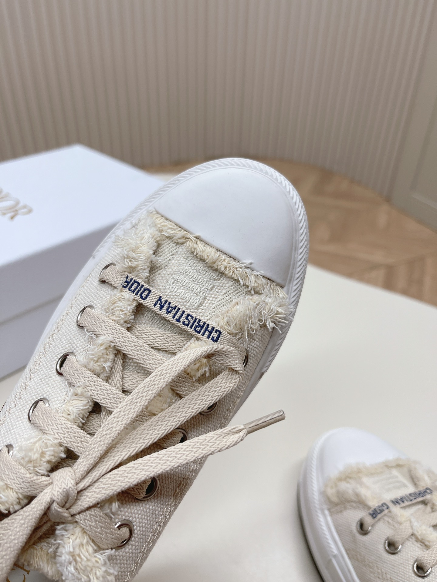 Dior 2024 Walk'n Collection Old Flower Embroidery Thick Canvas Shoes Casual Sneakers