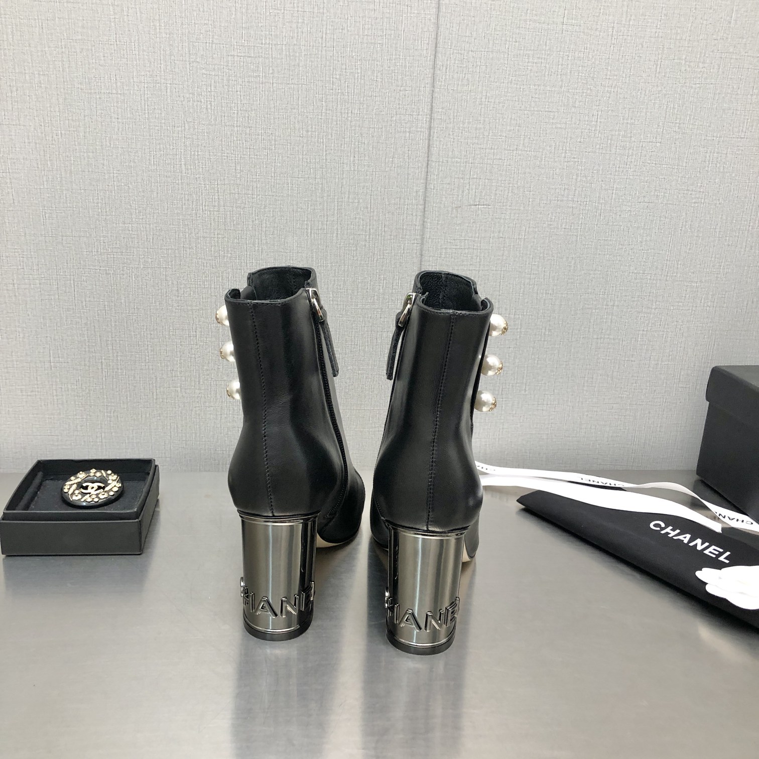 New C design  ankle boots