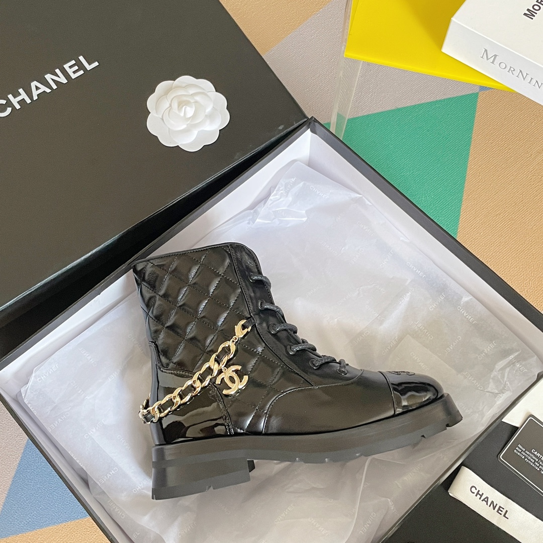 C design  autumn and winter new double C diamond chain lace short boots