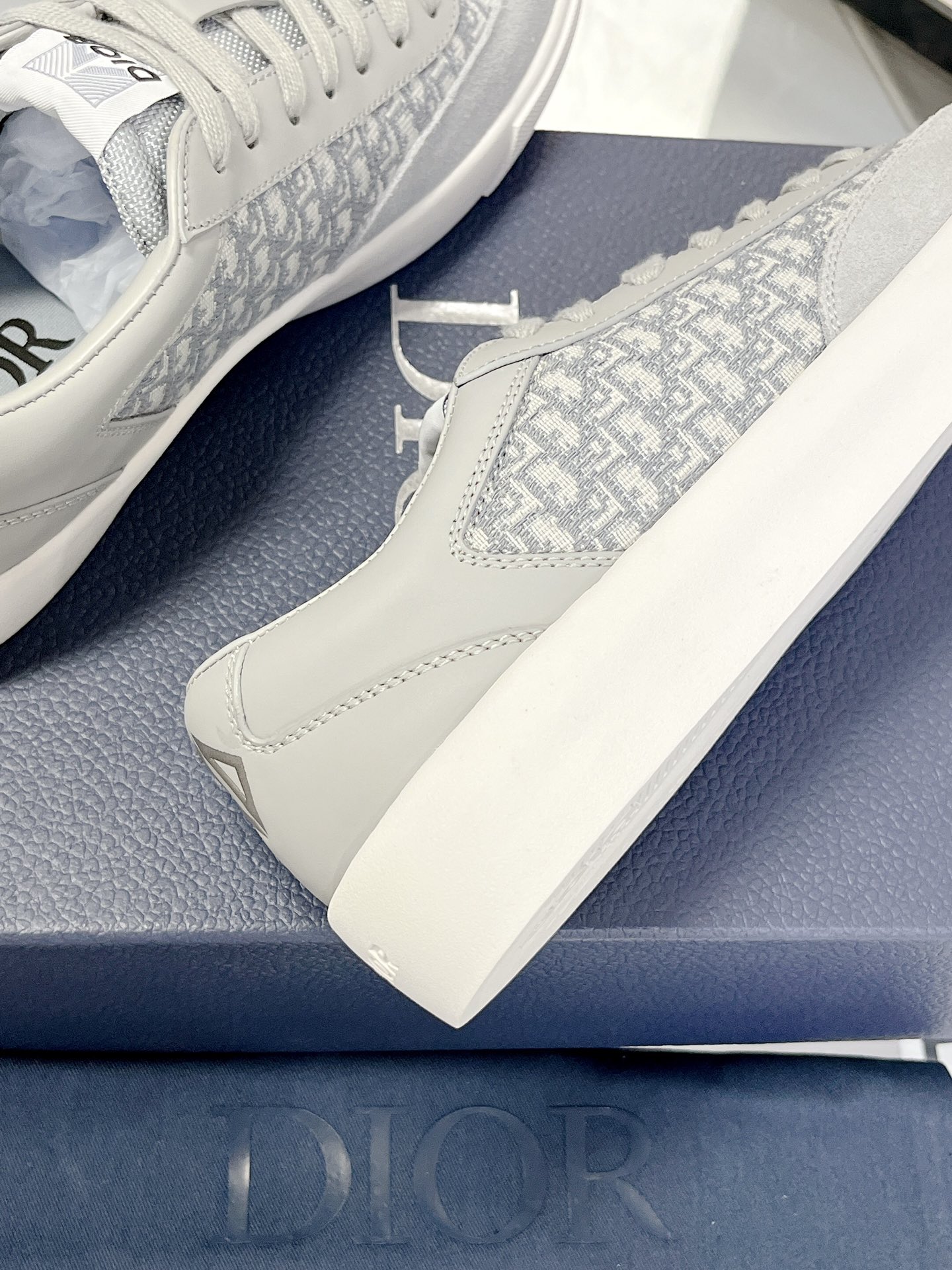 Dior Dior 2023 Latest B101 Collection Couple Casual Sneakers