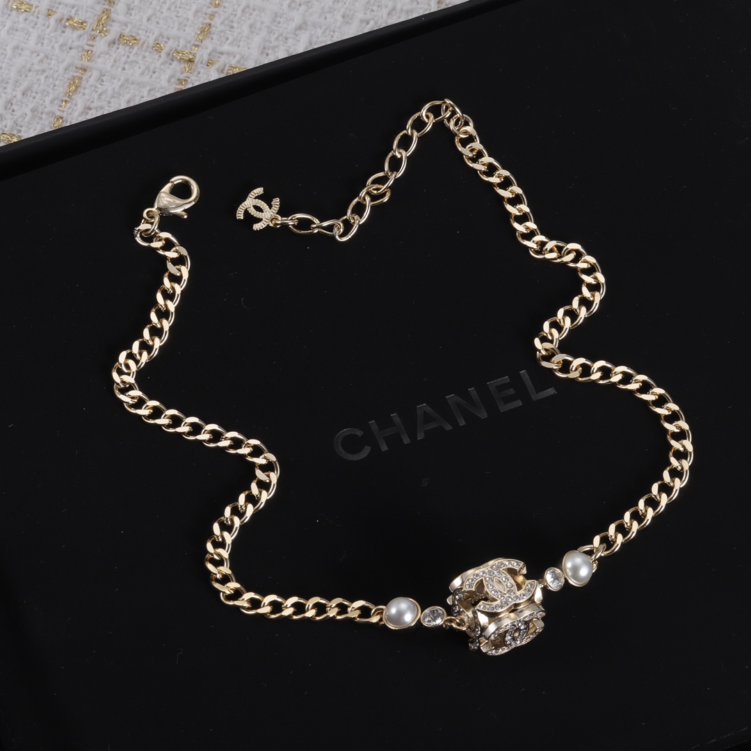 C design classic versatile suit