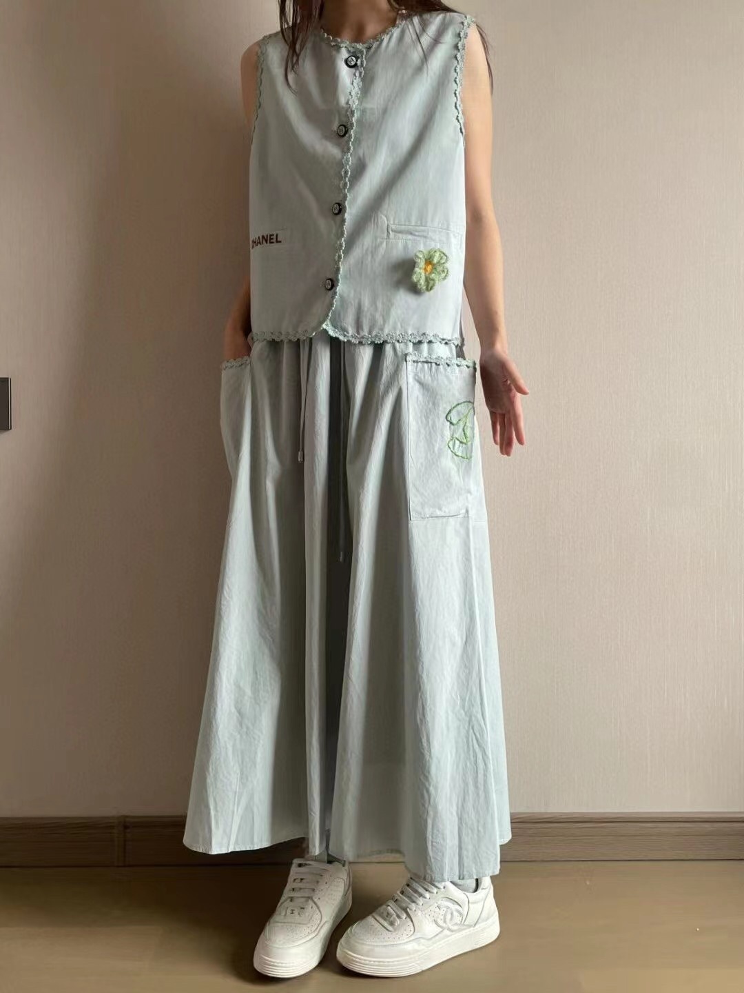 C Design New Suit (Floral Vest Top + Side Pocket Casual Skirt)