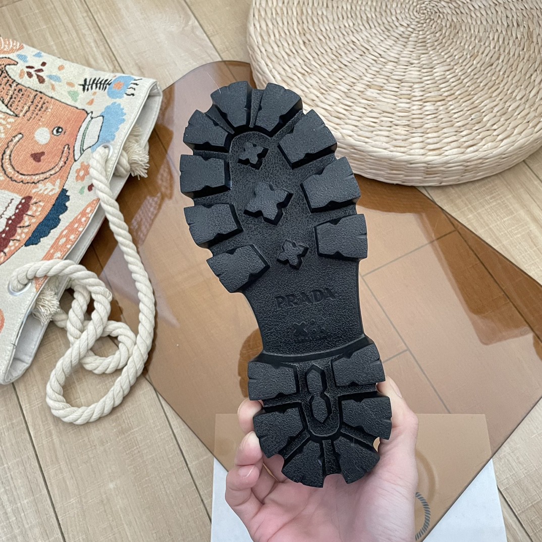 P Thick-soled Chelsea ankle boots